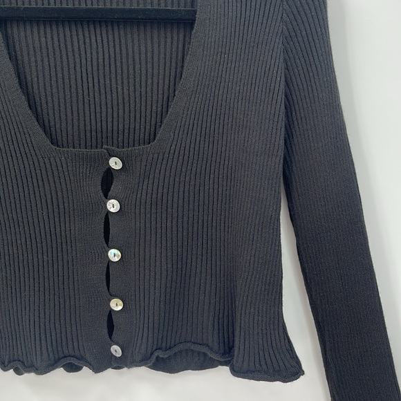 Nasty Gal Cropped Cardigan - Picture 3 of 4